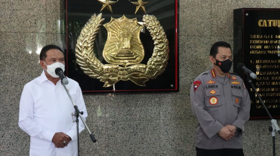 Kapolri Sambut Kedatangan Menpora