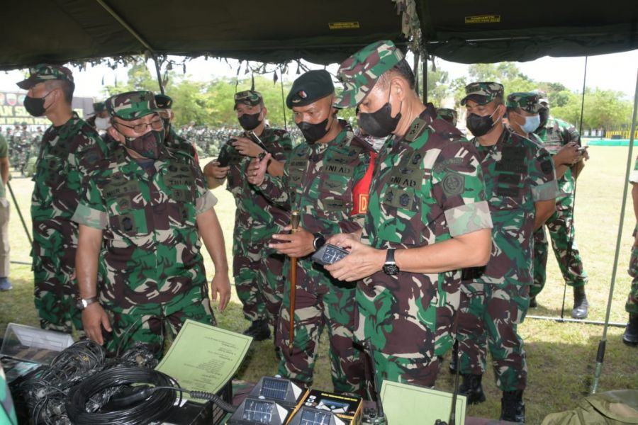 Kasrem 033/WP Dampingi Asops Panglima TNI di Batam