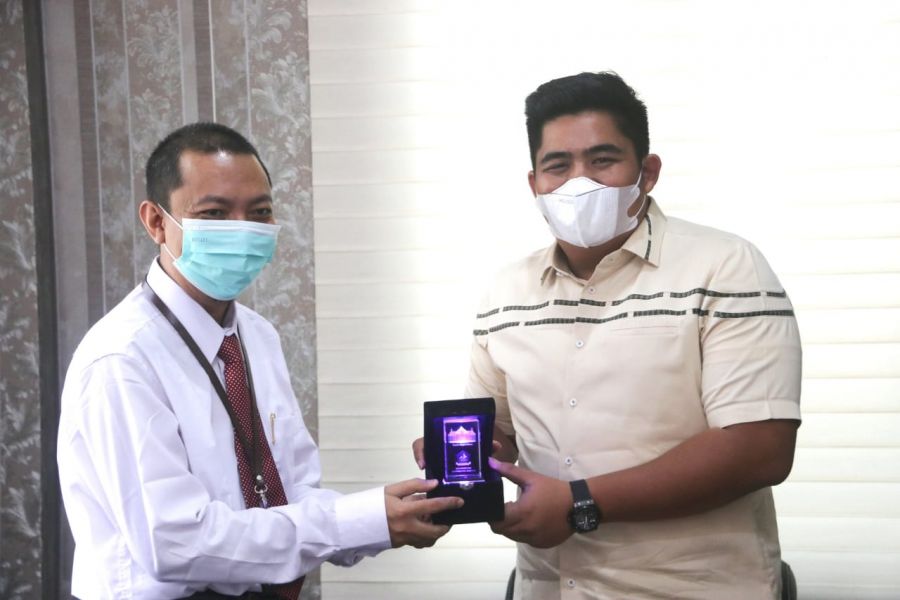 Roby Ajak Masyarakat Bintan Taat Pajak